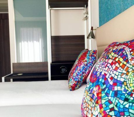 Arya Hotels