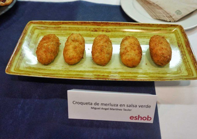 Croquetas merluza salsa verde concurso anual croquetas